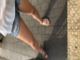 知人のギャルちゃんの生足が魅力的過ぎて隠し撮りしてしまった