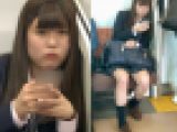 制服姿が良く似合うアイドル顔の可愛いJKちゃん（前編）