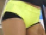 美人で巨乳でパンスト美脚とすべて揃ったギャル