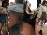 ２人のお姉さんの逆さパンチラ動画　２２７