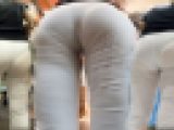 【FullHD】右側の喰い込みがとんでもなくて尻肉しっかりハミ出しまくってる清楚系爆尻