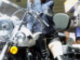バイクに乗るコンパニオンショートパンツロングブーツCP+2015【動画】イベント編 1001