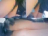 しゃがむと無防備他
