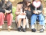 お座りお姉さん発見！！（ＦＨＤ）大変です！！パンツが見えてますよ９６