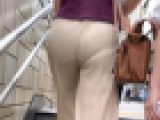 【2名・丸見えパンティーになるリブパンツ】