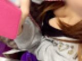【胸チラHD画質】ボリューム満点！巨乳ギャルの胸チラ＆ブラチラ