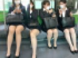 就活を頑張るリクルートスーツ姿の女子大生軍団（前編）