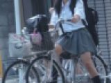 通学中自転車に乗る制服JK信号待ち前髪を気にする【動画】街撮り編 1017