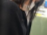 ﾊﾞｯｸﾘ開いた胸元を異様に気にする女良を視姦＾＾