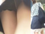 パンチラ盗撮 OLさん 黒パンツを階段で激写