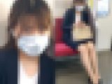 盗撮に気付き恐ろしい表情で睨んでくるスーツ姿の美人OLさん