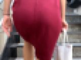 【どエロ着衣尻】真っ赤でセクシーな淫乱なお尻。ウェストが細くて腰を掴んでガッツリぶち込みたくなるエロ肉尻【613】