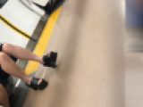 【電車対面】ギャルの生足は電車内だと目立つ　2