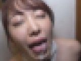 【フェラ×顔射】巨乳バニーちゃんにトイレでこっそりフェラしてもらった?