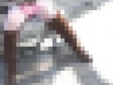 おとなの女性になりきれない、あどけなさ全快J〇娘のバス待ち対面パンチラFHD