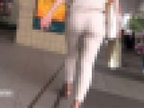 【HD高画質】 ベージュパンツマダム　ショーツライン