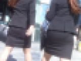 ギャル系リクスー女子★ピッタリスカートに浮き出るPライン