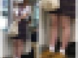 JK風S級制服美女のエロ過ぎるミニスカ立ち生脚399