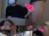 飲み屋のお姉さんが不機嫌モード全開で手コキ×家賃滞納中～金髪の素人美女21歳の手コキ!