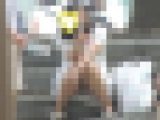 お座りお姉さん発見！！（ＦＨＤ）大変です！！パンツが見えてますよ６２