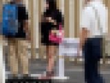 【パンチラ盗撮】歌◯伎町にある某交縁のラブホから出てきたぴえん系炉利円光少女を追撮 part.1