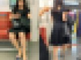 険しい顔をしてスマホを眺めるミステリアスな雰囲気の美脚お姉さん（後編）
