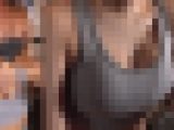 むっちり尻自慢のスポブラ女子をフェチ撮り（1） 生まれて初めてのフェチ撮影、胸の谷間ドアップ編