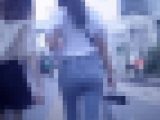 黒髪清楚系の美少女が超美巨尻でデニムパンパンにして歩く姿が超エロい