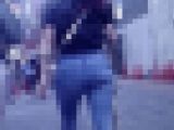 超可愛い美少女ギャルが超密着型スキニーデニム履いて下半身ピタピタにしてカラダクネらせながら歩く姿がイヤらしい