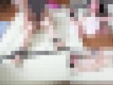 可愛い仲良しお姉さん２人組のくすぐりにオジサン参加でベッドマットが捩れるほど暴れてくれました（完全オリジナル）