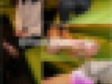 【画像＋動画】１８才専門学生の白く指の形が浮かび上がってツンと臭った黒ソックス！糸屑付き素足！キャラ物パンツ！