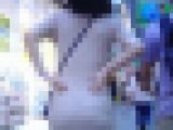 清楚系の美人お姉さんがタイトワンピ着てエロ尻密着させて歩く姿がイヤらしい