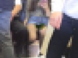 【パンチラ】黒髪JDちゃん、超デニミニの黒ストッキングから白パンチラ、こんな奇跡的なパンチらは2度と起こりません
