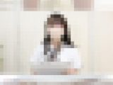 まさかのノーブラノーパン施術でおまんこと美乳が丸見え?ほぼパイパンのえちえちナースお姉さん?【逆さ撮り】