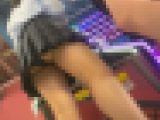 ◎ローアングル＃113  バスケしながらパンチラしているJK