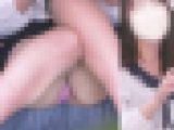 撮影バレ！愛嬌たっぷり新人バイトちゃん　桃色パンツにスジまでクッキリ・・・