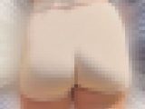 最高峰のメガ盛りヒップ襲来！ムッチリエロボディにタプつく特大爆尻で男を挑発! 下品なレギンス 黒ギャル編