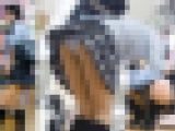 【再販】突き出したお尻からエロパンツがもろ見えなミニスカ制服娘パンチラ盗撮