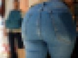 【爆尻巨尻ジーンズ】重量感たっぷりなジーンズ着衣尻お姉さん2名を粘着撮影。