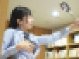 【再販】１５０cm未満の敏感乳首ロ＠梨ジョシは露出狂だった…凸者デカチンをつる.ぺたマ●コに挿入されて細い腰をクネらせ中出しＳＥＸでアヘ