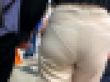 【4K60P街撮り】最高のPライン透けのムチ尻ちゃん！