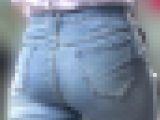 パンティが食い込むエロ美尻！王道デニムでスケベ尻をパッツン＋ムニュらせて♂をたぶらかす！ 下品なスキニーデニム女 編