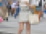 DS画像 202410版：ベージュのロングワンピを着たモデルさんの茶色いブラ透け＆ブラチラ♪他、多数収録！