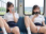 スマホばかり観て「ぼぉ〜と生きている」制服女子　150p