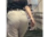 【417】控えめなベージュパンツこそ、実はOLさんの魅力を発揮する説。