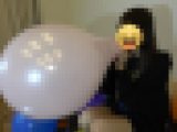 24しあみひなさんの風船遊び