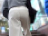 【４K・高画質】#41 ヘッドホンで闊歩する白パンJDさんのスケスケPラインを階段見上げ撮り